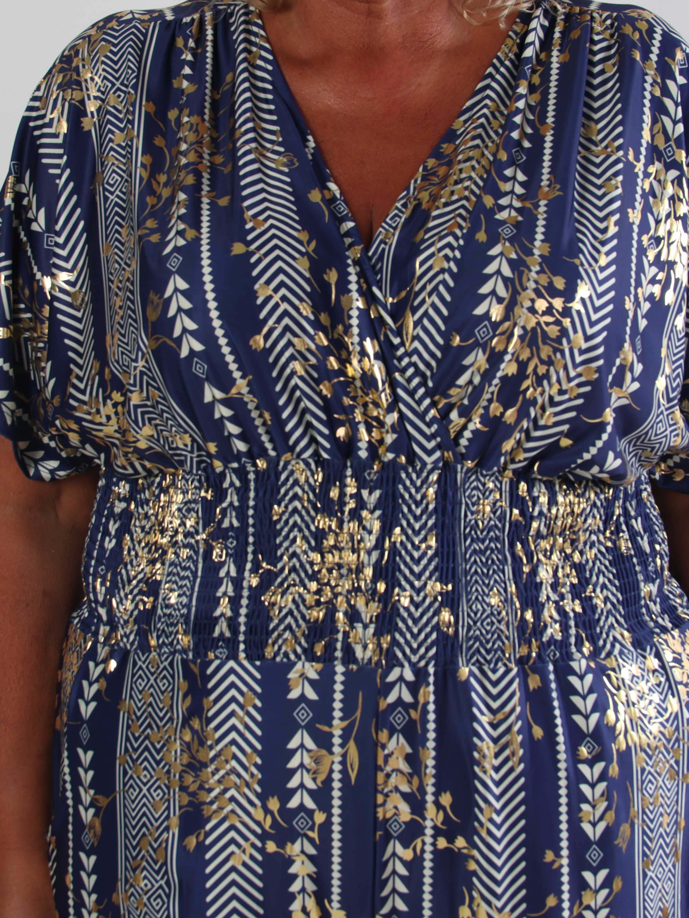 Pams Tribal Jumpsuit - Plus size mønstret buksedragt med små guld blomster